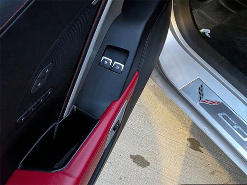 Used 2016 Chevrolet Corvette Stingray Coupe image 10