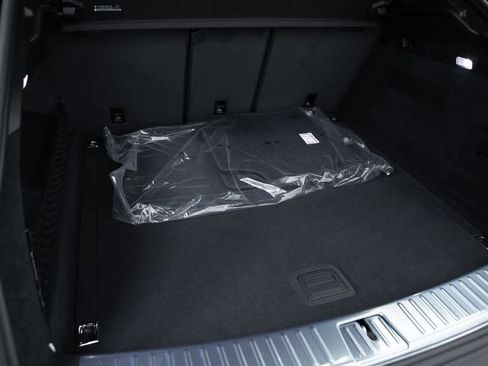 Certified 2025 Porsche Cayenne Coupe image 32