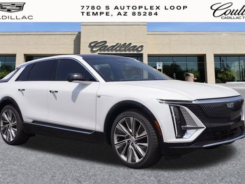 New 2025 Cadillac Lyriq Luxury image 1
