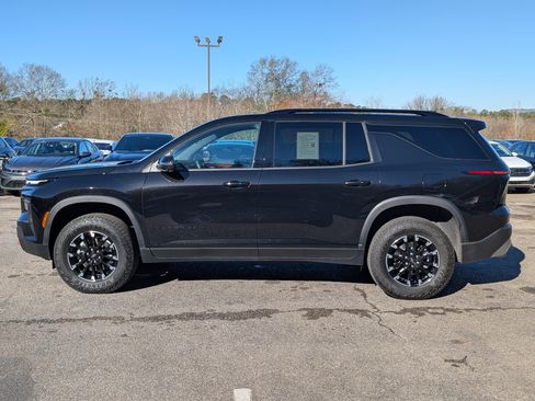Used 2025 Chevrolet Traverse Z71 w/ Driver Confidence Package image 6