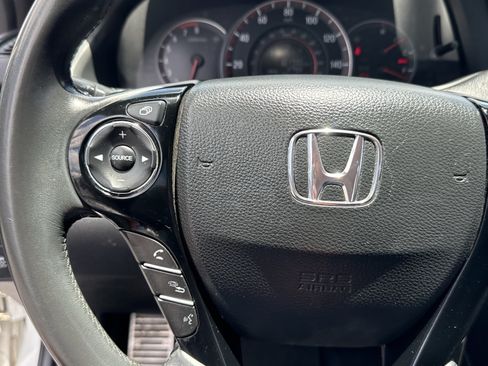 Used 2016 Honda Accord Sport image 21