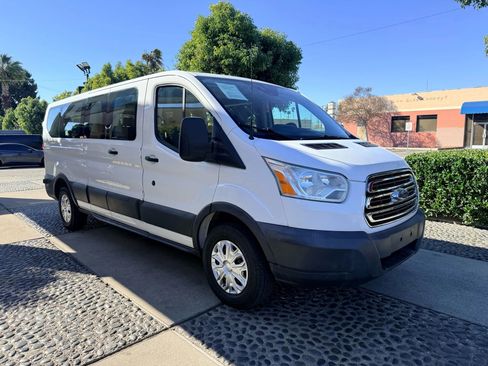 Used 2015 Ford Transit 350 XLT image 3