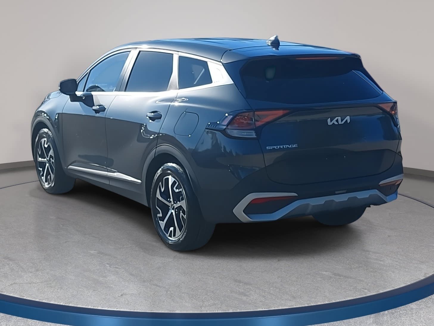 Used 2024 Kia Sportage EX FWD image 7