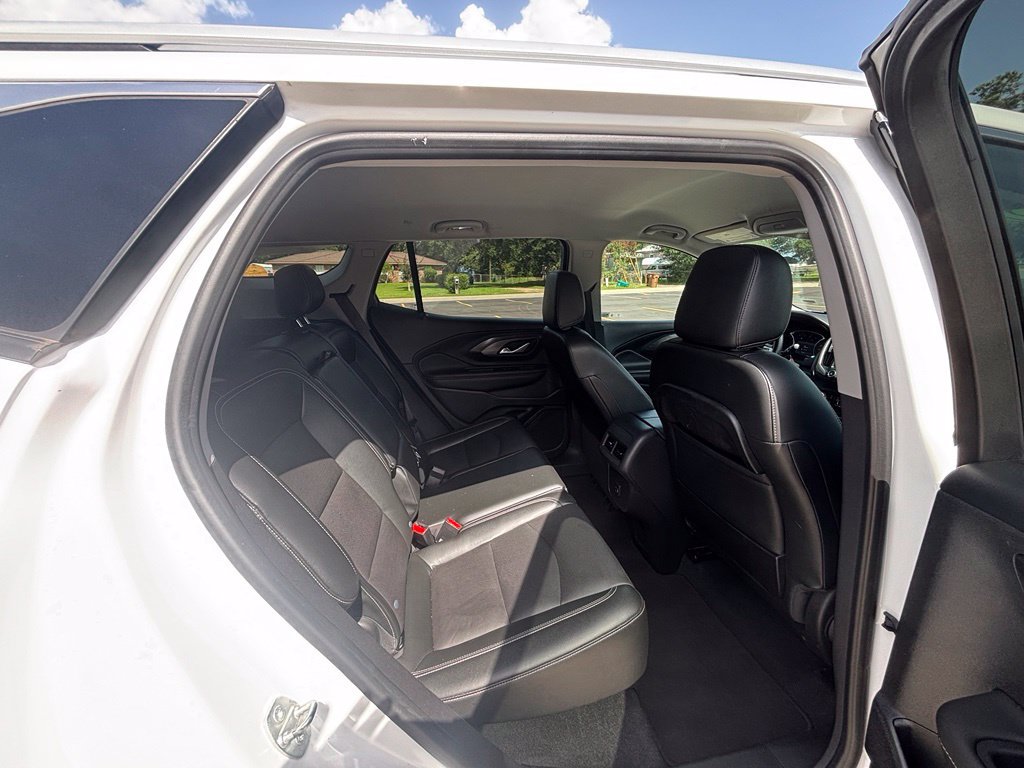 Used 2023 GMC Terrain SLT FWD image 33