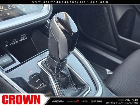Used 2023 Subaru Outback Premium AWD/4WD image 30