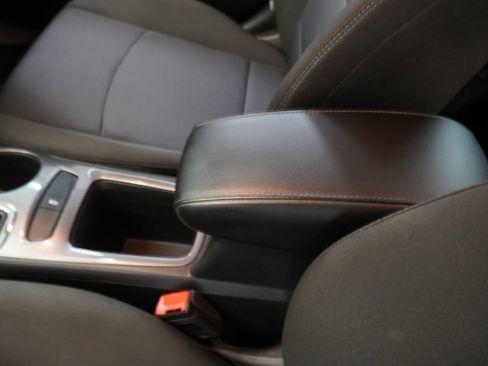 Used 2016 Chevrolet Cruze LT image 21