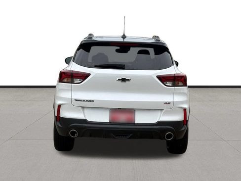 Used 2023 Chevrolet TrailBlazer RS w/ Sun and Liftgate Package FWD image 6