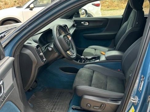 Used 2023 Volvo XC40 Recharge Plus w/ Protection Package Premier AWD/4WD image 2