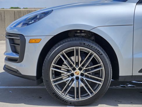 Certified 2026 Porsche Macan image 13