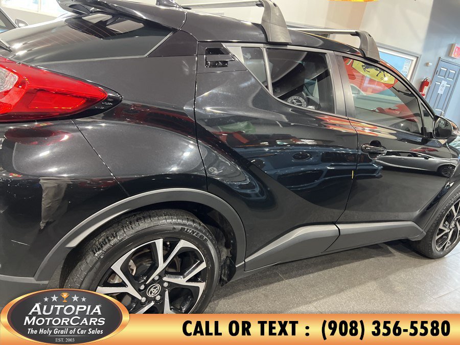 Used 2022 Toyota C-HR XLE FWD image 7
