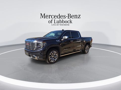 Used 2022 GMC Sierra 1500 Denali w/ Denali Reserve Package AWD/4WD image 4