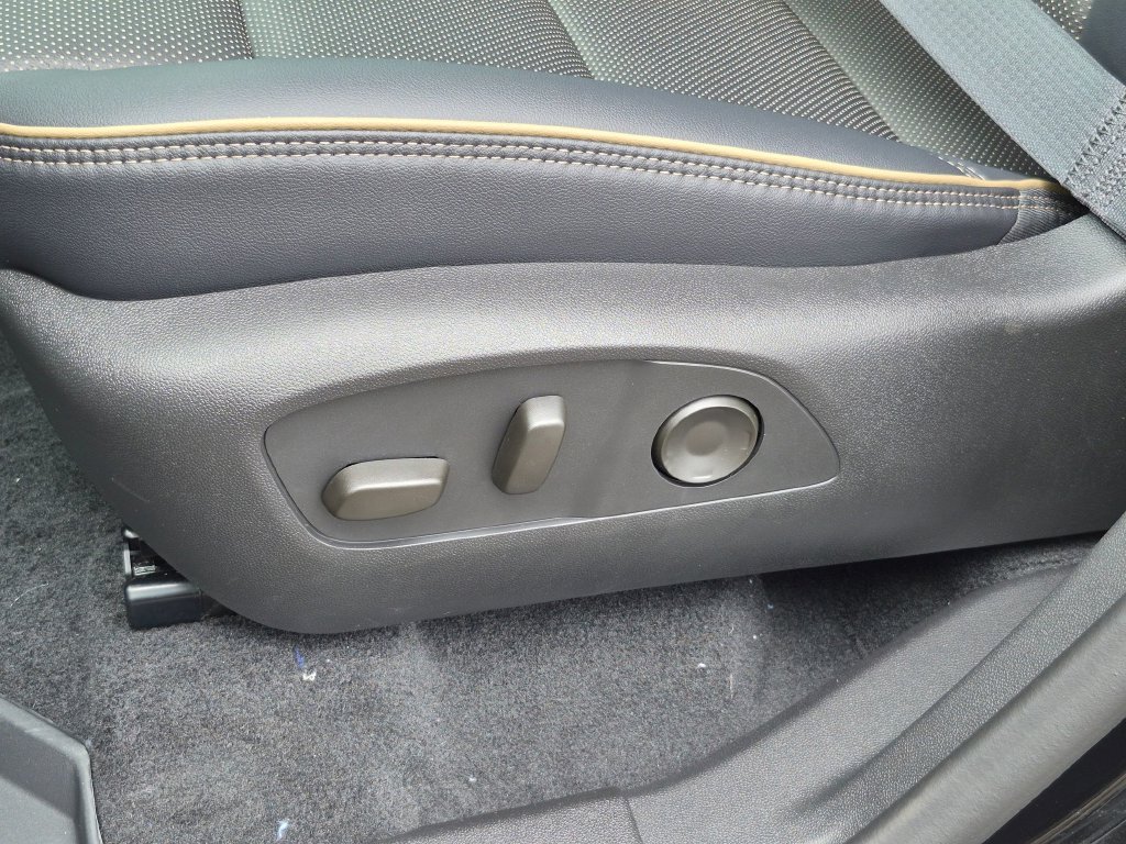 New 2026 Chevrolet Traverse High Country w/ LPO, Floor Liner Package FWD image 17