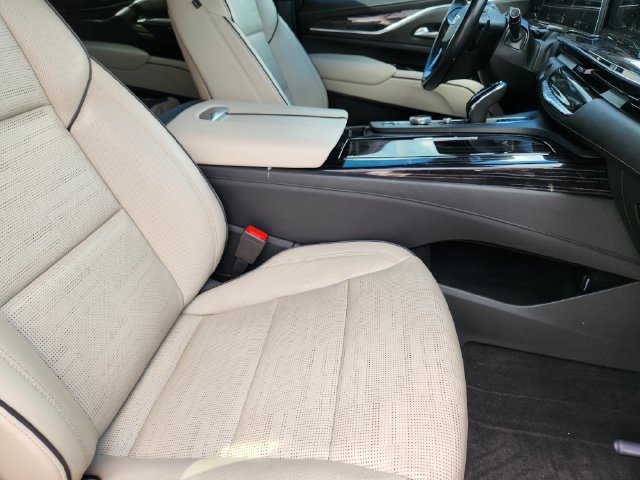 Used 2022 Cadillac Escalade ESV Sport w/ Touring Package AWD/4WD image 24