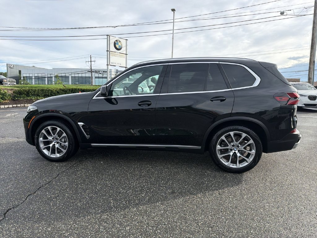 Used 2024 BMW X5 xDrive40i AWD/4WD image 11
