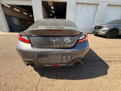 Used 2022 Toyota GR86 RWD image 16