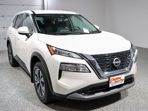 Used 2023 Nissan Rogue SV AWD/4WD image 5