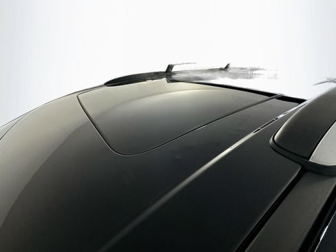Used 2022 Chrysler Pacifica Pinnacle FWD image 23