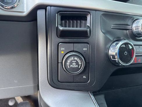 Certified 2022 Ford F150 XLT w/ Equipment Group 302A High image 27