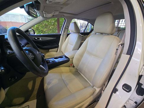 Used 2017 INFINITI Q50 3.0t Premium w/ 3.0T Premium Plus Package AWD/4WD image 3