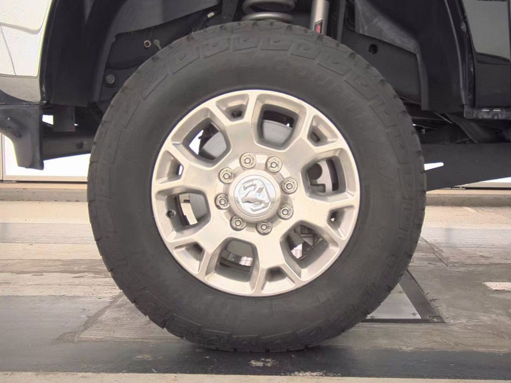 Used 2023 RAM 2500 Laramie AWD/4WD image 7