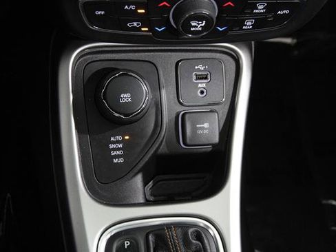 Used 2019 Jeep Compass Latitude w/ Popular Equipment Group image 15