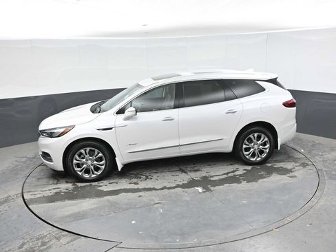 Used 2021 Buick Enclave Avenir w/ Avenir Technology Package AWD/4WD image 14