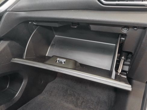 Used 2023 Chevrolet Bolt EUV LT w/ Comfort Package FWD image 19
