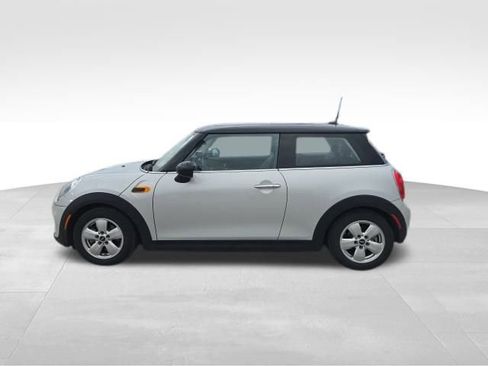 Used 2015 MINI Cooper 2-Door Hardtop image 3