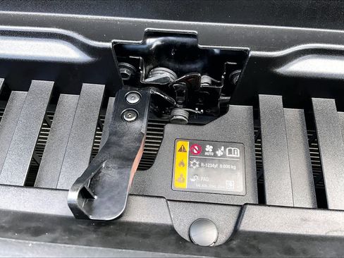 Used 2024 GMC Sierra 1500 Elevation w/ Elevation Premium Package image 33