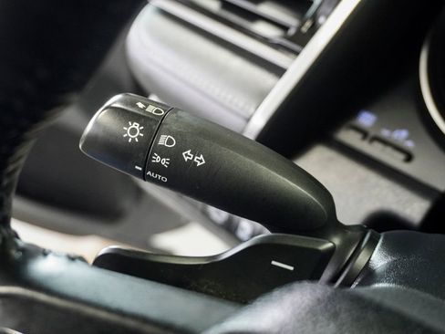 Used 2023 Toyota Camry SE image 21