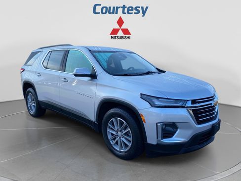 Used 2022 Chevrolet Traverse LT w/ LPO, Floor Liner Package AWD/4WD image 8