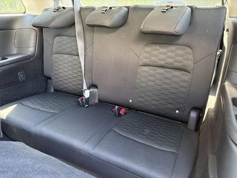 Used 2025 Nissan Pathfinder SV AWD/4WD image 29