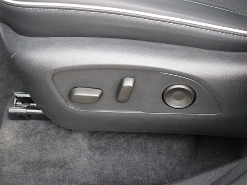 Used 2025 Buick Enclave Preferred image 14