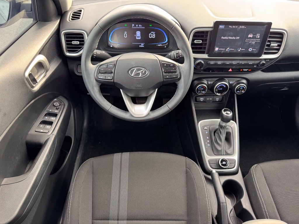 Used 2024 Hyundai Venue SEL FWD image 15