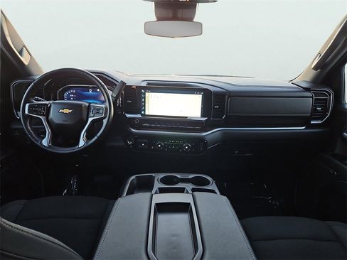 Used 2022 Chevrolet Silverado 1500 LT image 11