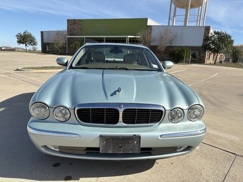 Used 2004 Jaguar XJ8 image 8