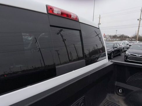 Used 2019 RAM 1500 Classic Warlock AWD/4WD image 9