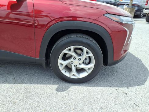 Used 2025 Chevrolet Trax LS w/ LS Convenience Package FWD image 10