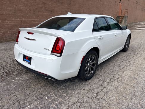 Used 2017 Chrysler 300 S w/ S Model Appearance Package AWD/4WD image 5
