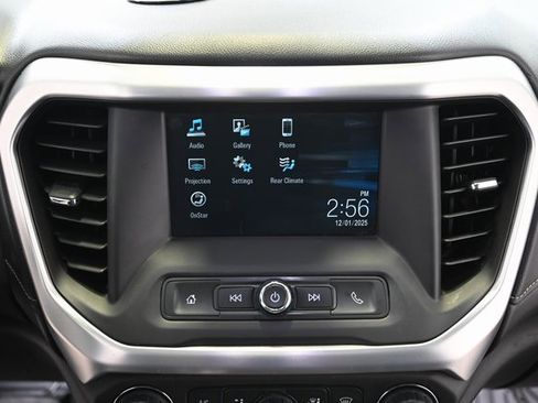 Used 2017 GMC Acadia SLE image 5