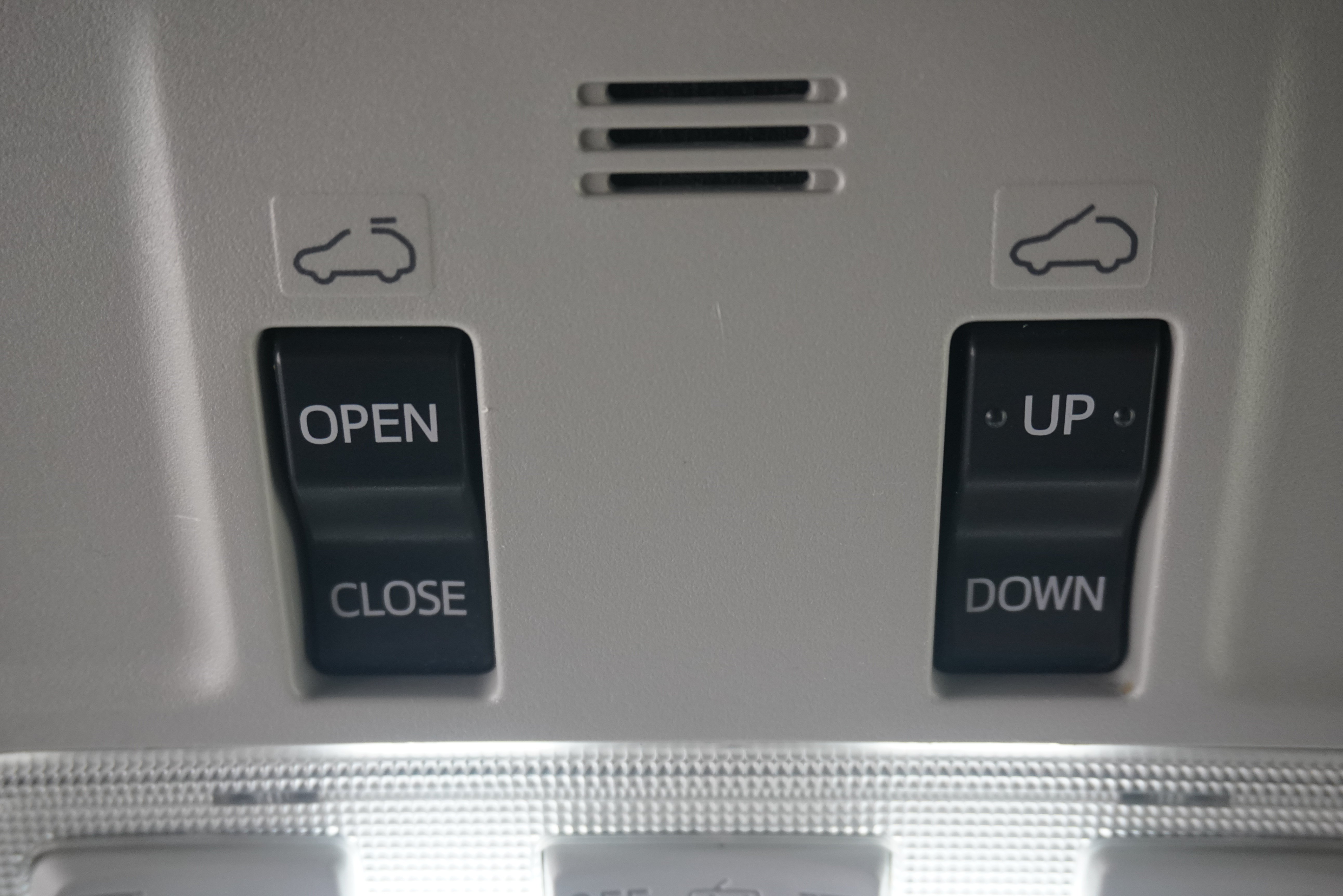 Used 2014 Toyota RAV4 XLE FWD image 17