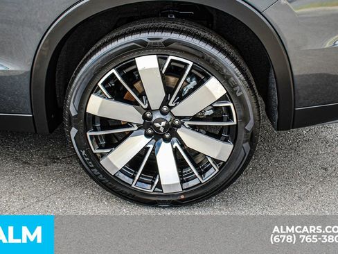 Used 2025 Mitsubishi Outlander SE FWD image 16