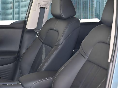 New 2027 Honda HR-V EX-L image 17