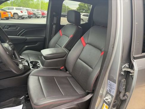 Used 2024 Chevrolet Colorado Trail Boss w/ Advanced Trailering Package AWD/4WD image 8