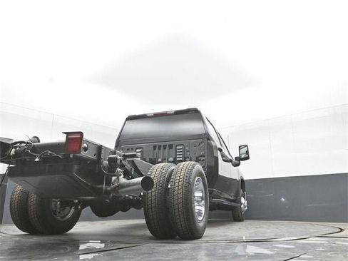 New 2026 Chevrolet Silverado 3500 LT w/ Convenience Package image 44