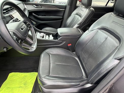 Used 2021 Jeep Grand Cherokee L Overland image 16