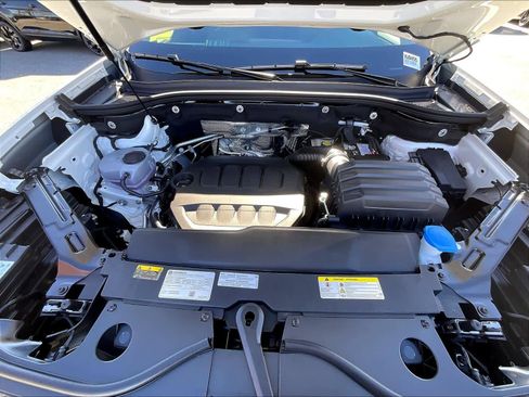 New 2026 Volkswagen Atlas SE image 16