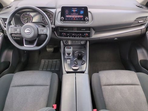 Used 2024 Nissan Rogue SV image 15