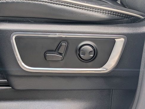 Used 2025 RAM 1500 Laramie image 19