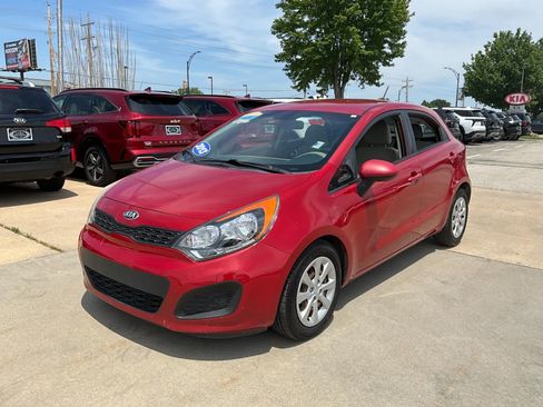 Used 2013 Kia Rio LX w/ PWR Pkg FWD image 3